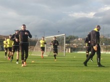 "Канарите" тренират на две групи, някои почиваха