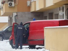 Патрулки, линейка и покрит с найлон човек притесниха пловдивчанка