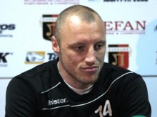 Иван Иванов и защитата на Арсенал допуснаха 3 гола