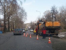 Оправиха паважа по булевард "Васил Априлов"