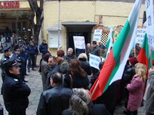 По-лесно тухла в стената ще разбият ягодовци с главите си, отколкото ината на башобщинарката на Родопи Величка Георгиева