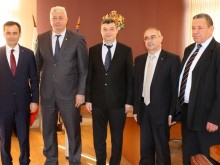 Турски дипломат поиска авиолиния Пловдив-Бурса