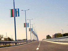 Пловдив посреща Националния празник с нови знамена