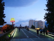 Голяма драма в момента в центъра на София, очакват линейка!