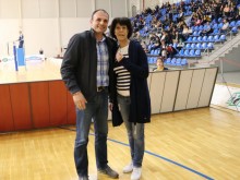 Е това е късмет! Баскетболистка спечели волейболна награда