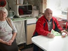Добри хора помогнаха на обраното семейство пенсионери