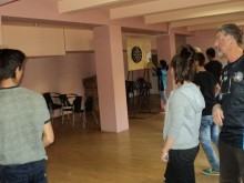 Деца от "Олга Скобелева“ ще тренират безвъзмездно дартс