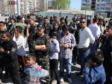 Потрес! Пловдивската полиция не може да хване циганина, пратил униформен в болница!