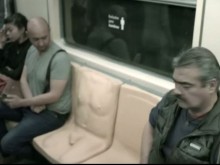 Сексуални седалки в метрото в Мексико сити