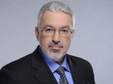 Скандално! Служебният здравен министър искал да пробута свой човек на доходна длъжност