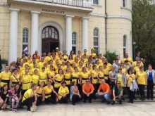 Колоритно шествие с жива музика по Главната в събота!