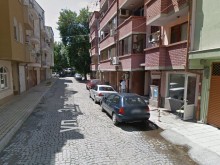 Пловдивчанин: Унищожиха гумата на мерцедеса ми, струва 1000 лева!