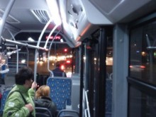 Две момичета припаднаха в пловдивски автобус, задръстванията - кошмарни!
