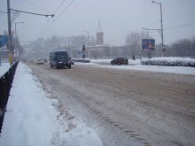 Пътната обстановка в града е нормална при зимни условия, но все пак да бъдем внимателни