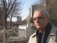 Пловдивски учител към министър: Не ви ли омръзна само да гледате сеир и да се наслаждавате на случващото се в ПГЕЕ в Пловдив