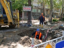 Пробиха водопровод при ремонта на "Руски", суперцентърът на Пловдив без вода!