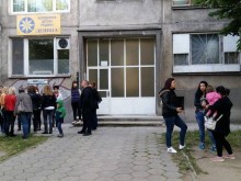 Гневни родители от Пловдив: Има пълно информационно затъмнение!