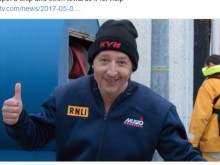 Българин оцеля 11 часа в ледено море