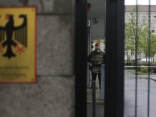 Германия инспектира всичките си казарми след скандал с нацистки символи
