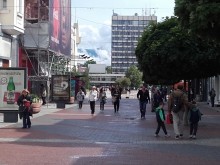 Природата сътвори уникална красота, Партийният дом обаче скри величието й!