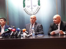 Разбиха брутална банда, запазената й марка била нападение с мачете