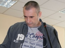 Не се вслушаха в молбата на полицая с убитите родители в Пловдив