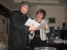 Отличиха централни заведения с оригинални коледни украси
