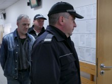 Първо в Plovdiv24.bg: Осъдиха клошаря Любо на 4 г. затвор заради пожара в тютюневите складове!