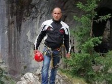 31-годишният Красимир Чавдаров е загиналият моторист, оставя две деца