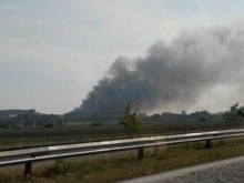 Само в Plovdiv24.bg: Първи снимки от големия пожар край Пловдив!