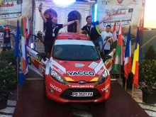 Технически проблем за пловдивски екипаж на рали в Румъния