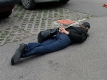 Пловдивчанин унизи униформени