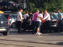 Шофьор на баничарка преби слаба и беззащитна жена!