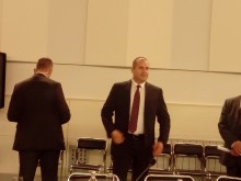 Радев не иска да решава за районирането при мажоритарен вот