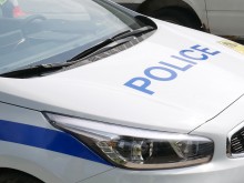 Трупове на мъж и жена откриха в кола на магистрала "Хемус"