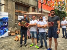 Благотворителният книжен базар на JCI Plovdiv събра средства за закупуване на компютри за дом за деца
