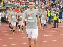 Бербатов отговори на нападките на "червените" фенове