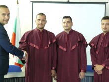 Трима младши прокурори встъпиха в длъжност в Районна прокуратура-Пловдив