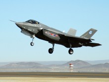 Военният министър: F-35 не е за бюджета на България