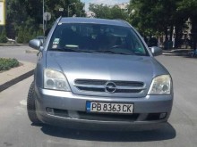 Нагла шофьорка в насрещното по "Руски" скръсти ръце и каза...