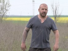 Динко пребил свой служител, помислил, че краде нафта