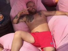 Динко Вълев за служителя си: Малко съм го бил!