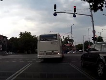 Поредна идиотия на небезизвестно кръстовище в Пловдив