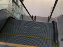 Момичета задигнаха скъпа козметика от магазин в пловдивски мол
