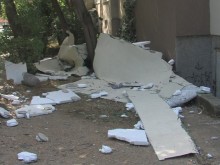 Парче изолация от блок счупи черепа на 14-годишно момче