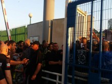 Напрежение сред феновете на Бейтар на входа на "Лазур“