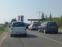 Бургас-Созопол блокиран от сутринта