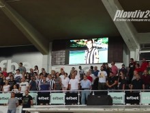 Вижте как Лаута отдаде почит на големия Аян Садъков