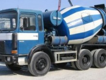 Бетоновоз премина през крака на жена, тя е с опасност за живота