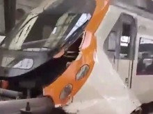 Много ранени при влакова катастрофа в Барселона